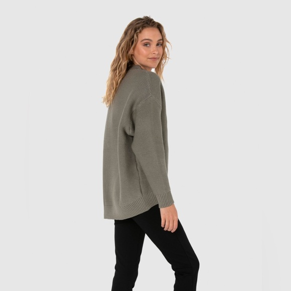 MADISON THE LABEL | FRIDA KNIT OVERSIZED SWEATER | KHAKI | XL - Picture 2 of 6